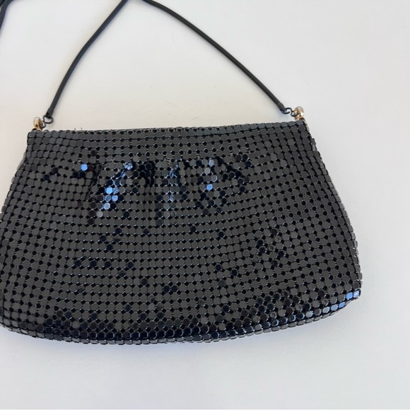 Elegant Black Sequin Shoulder Bag - Picture 2 of 9